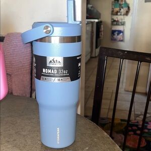 NWT! Nomad 32oz Stainless Steel Insulated Bottle - Blue
